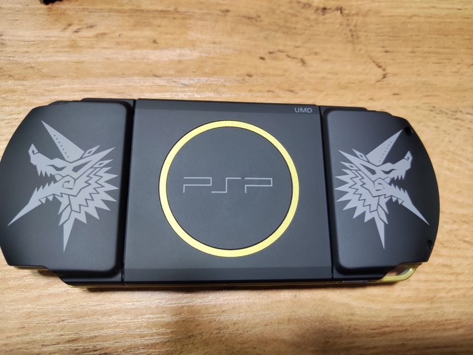 PSP 3000 Monster hunter IPS экран
