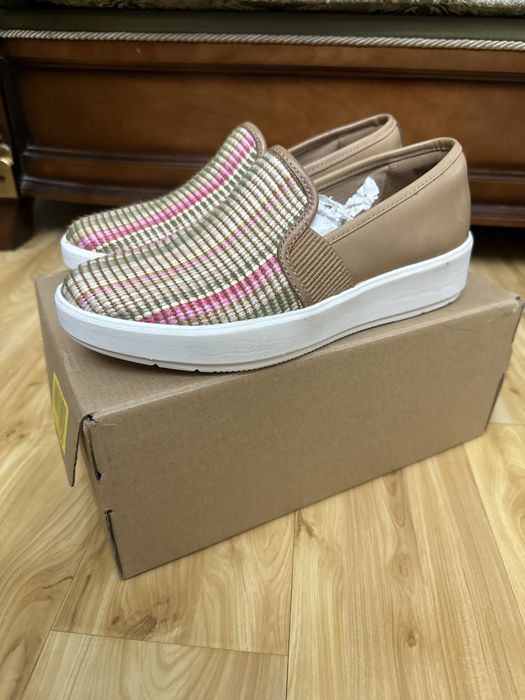 Продается обувь на весну отлично будет