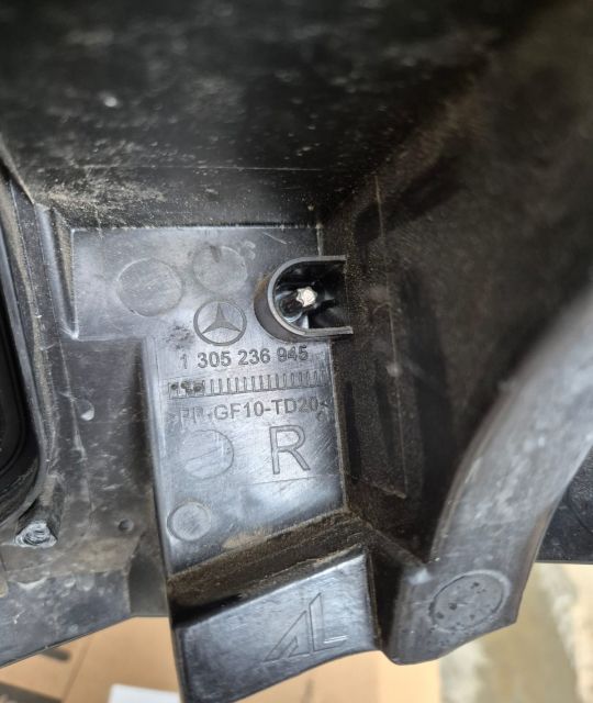 Far dreapta  europa 1305236945 Mercedes-Benz S-Class W222