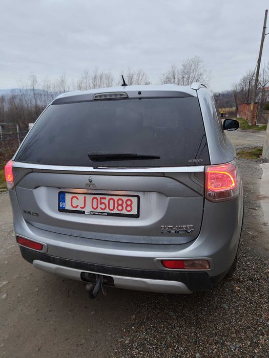 Mitsubishi Outlander 2015 *2.0 PHEV Executive Edition X-Line