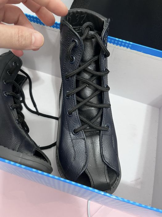 Продам детский ортопедический обувь!