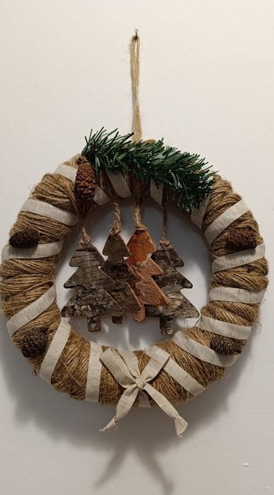 Коледни венци ръчна изработка