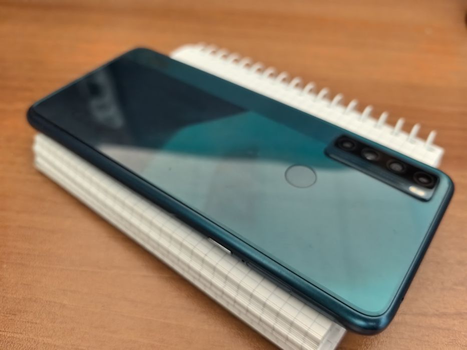 Продавам TCL 20 SE