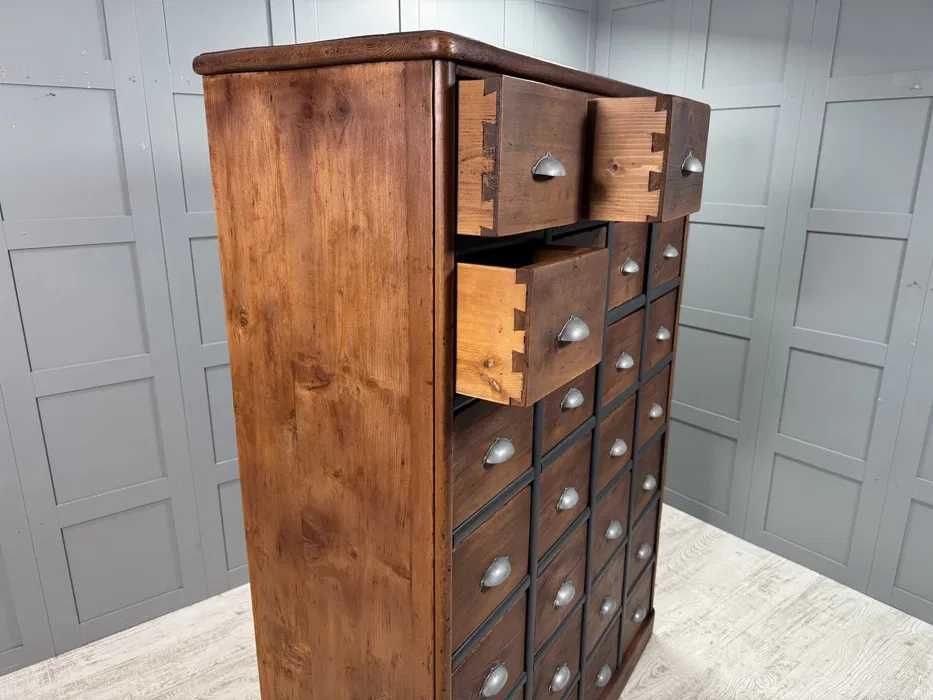 Индустриален шкаф Български Р447-Д