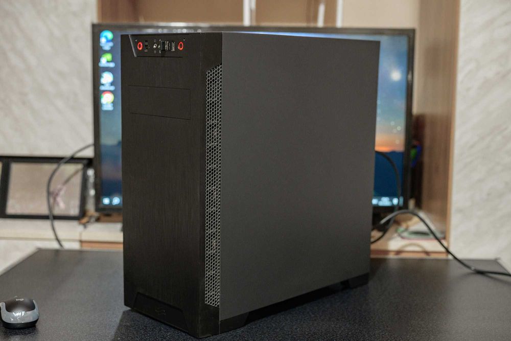 8-ядрен компютър, MSI Х570, 32 GB