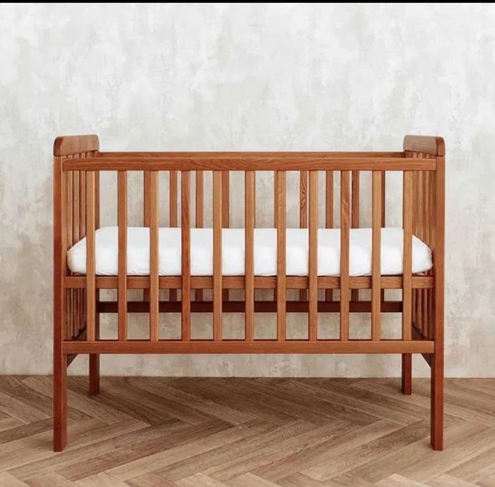 Pătuț bebe cu saltea inclusă