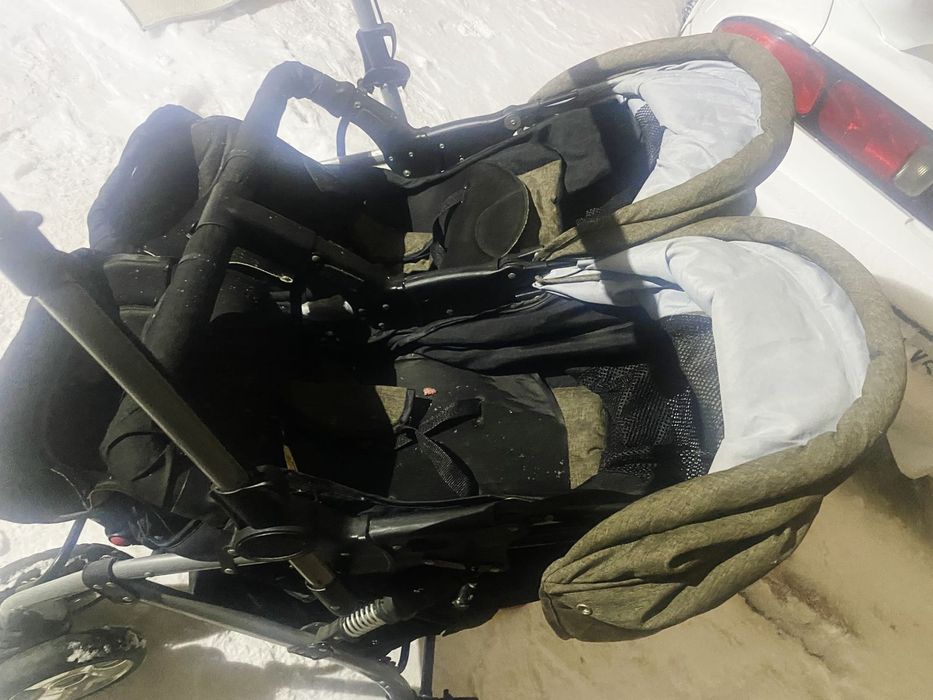 Продам коляску для двойни