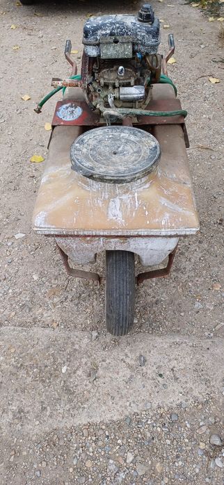 Pompa atomizator stropit