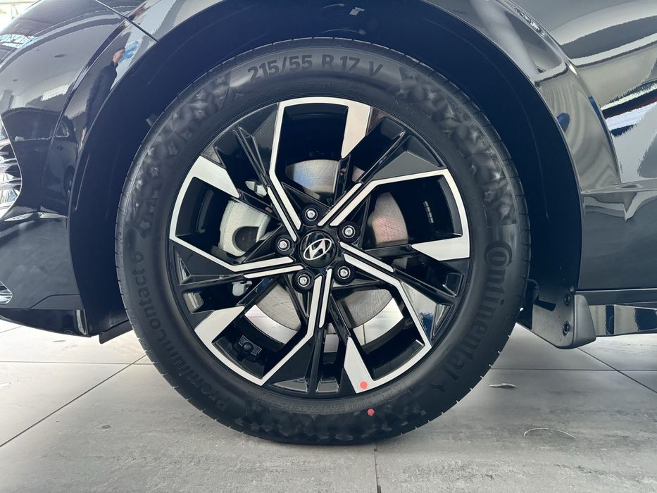 Hyundai sonata r17