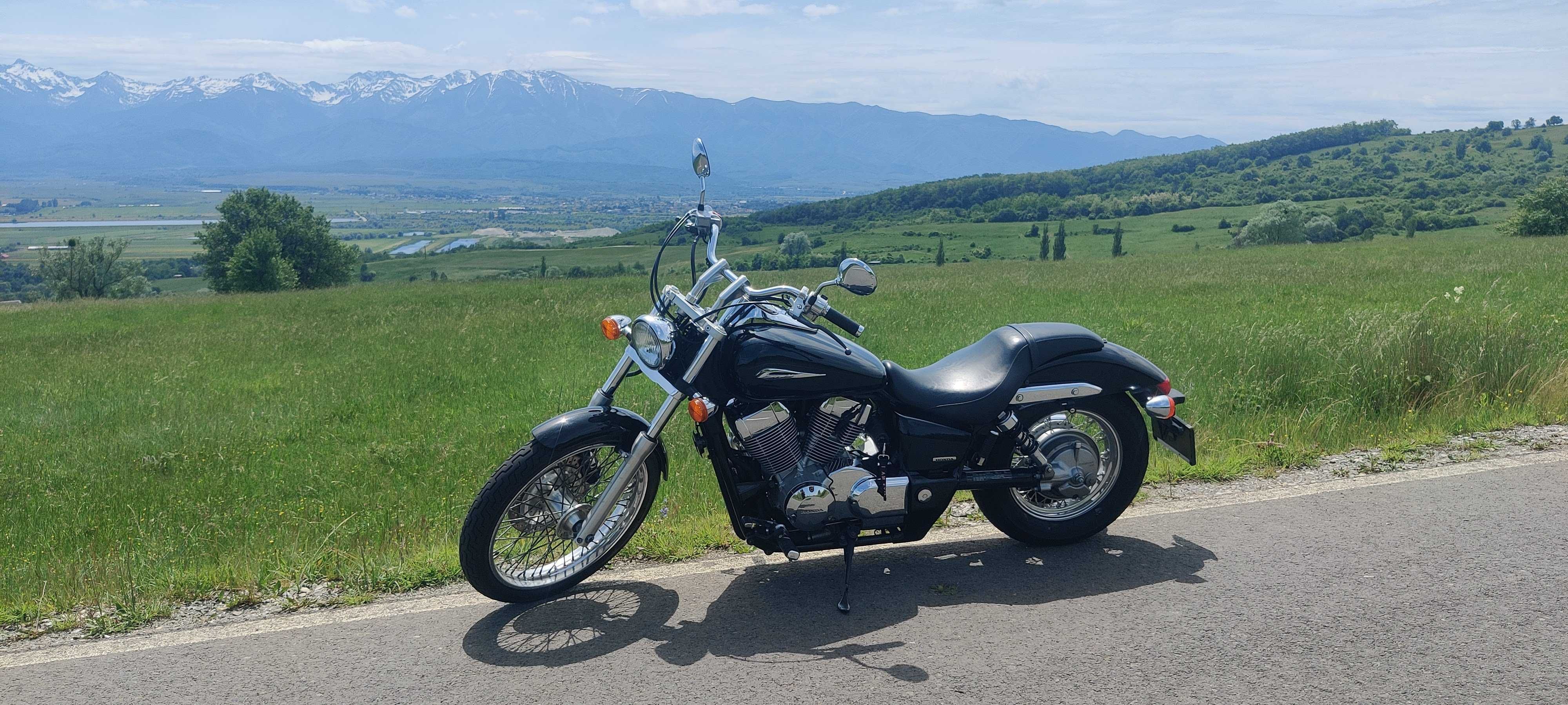 Honda Shadow Spirit 750 C2 Sibiu • OLX.ro