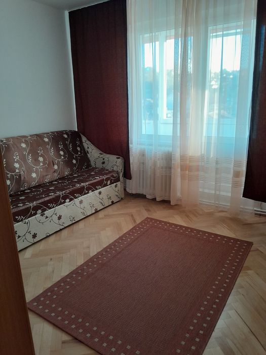 Dau în chirie apartament cu 2 camere în Tg Mureș,  Calea Sighișoarei.