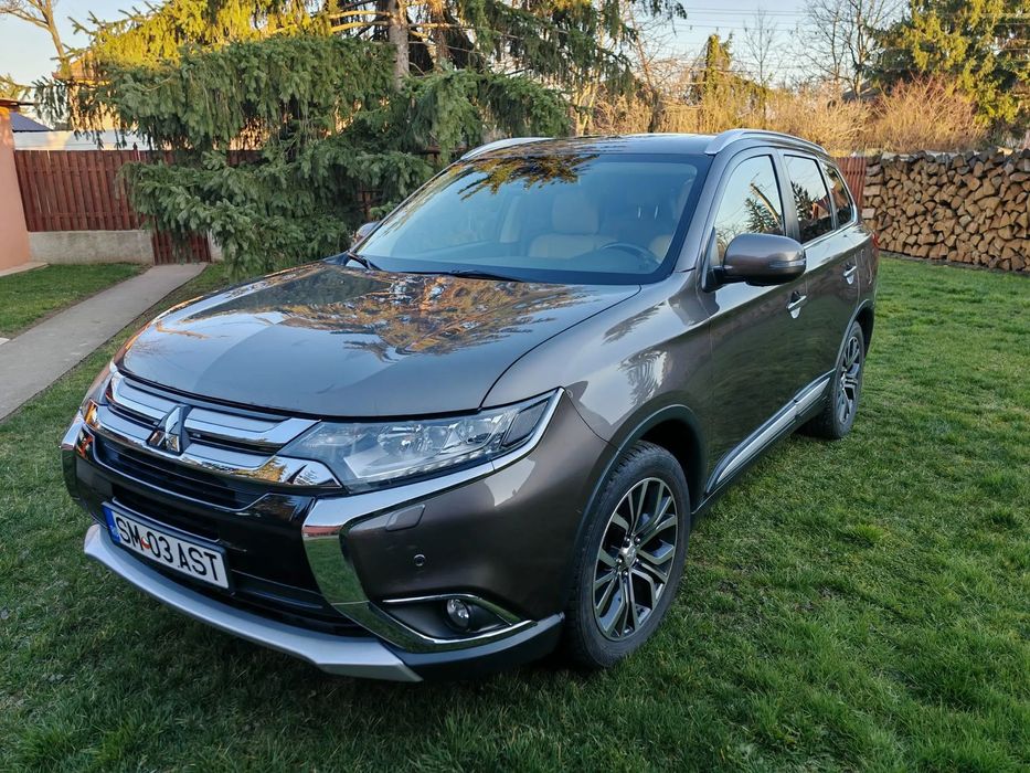 Mitsubishi Outlander Mitsubishi Outlander, 2016, interior piele, trapa, motor 2.2 diesel