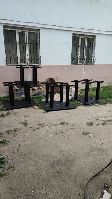 Стол стеллаж ножки для кафе ресторан