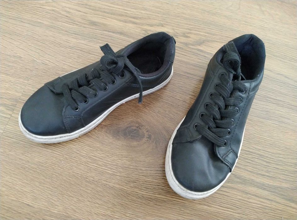 Детски черни унисекс маратонки / кецове, 32 номер, перфектни