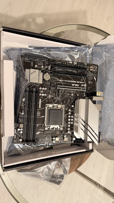 Vand Placa de baza ASUS PRIME B650M-A WIFI II, AM5, mATX