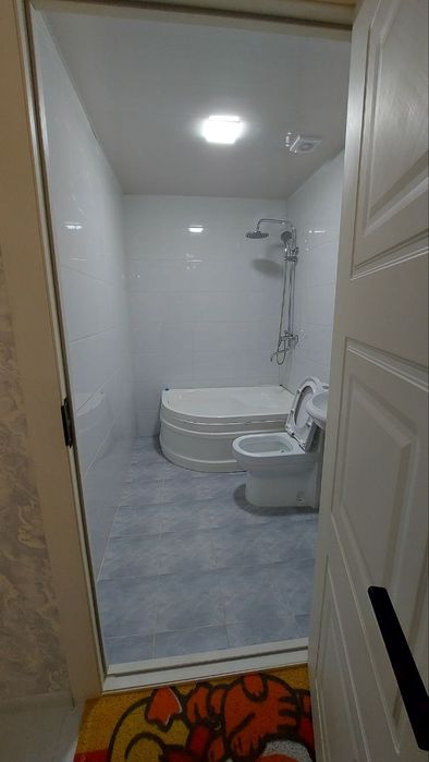 Сдается 6 ком квартира Дуплекс 7-8  этаж с лифтом.