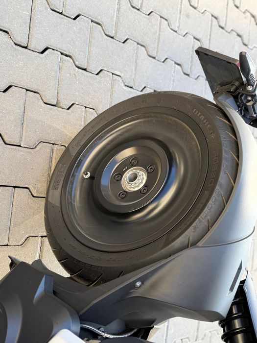 Scuter electric BMW CE04 2024 nou