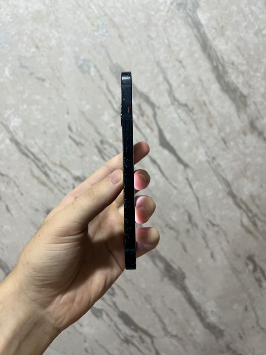 IPhone 13 128Gb продам