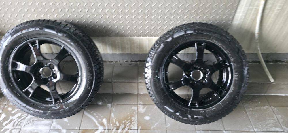 Jante aliaj 5x114,3  r16 cu cauciucuri205 65 16