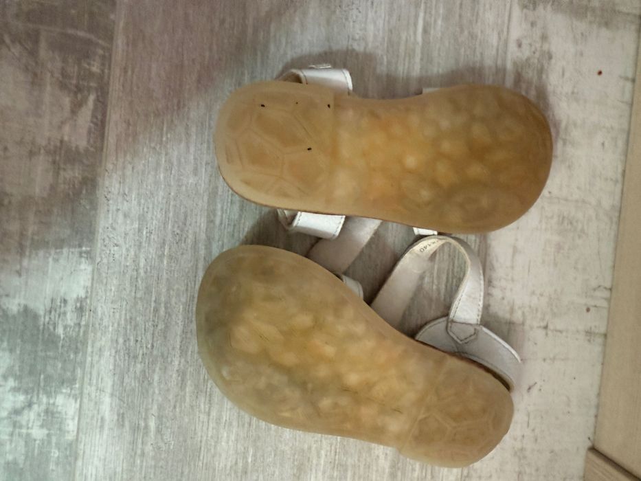 Сандали за момиче