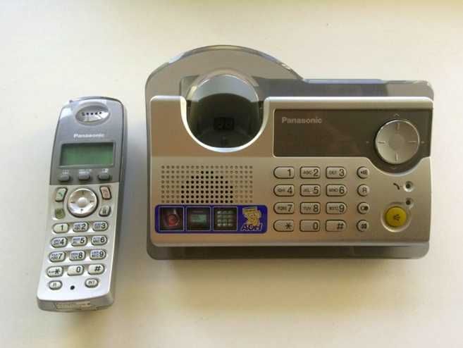 Продам Телефонная база с трубкой Panasonic KX-TCD235RU