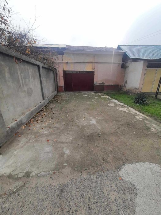 Срочно продается участок 11,2 соток,6 комнат,Файзобод.