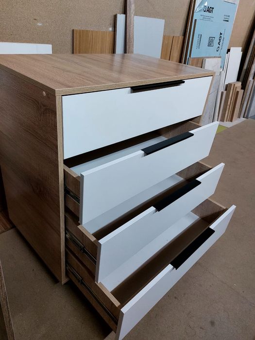 Продам комод белый новый