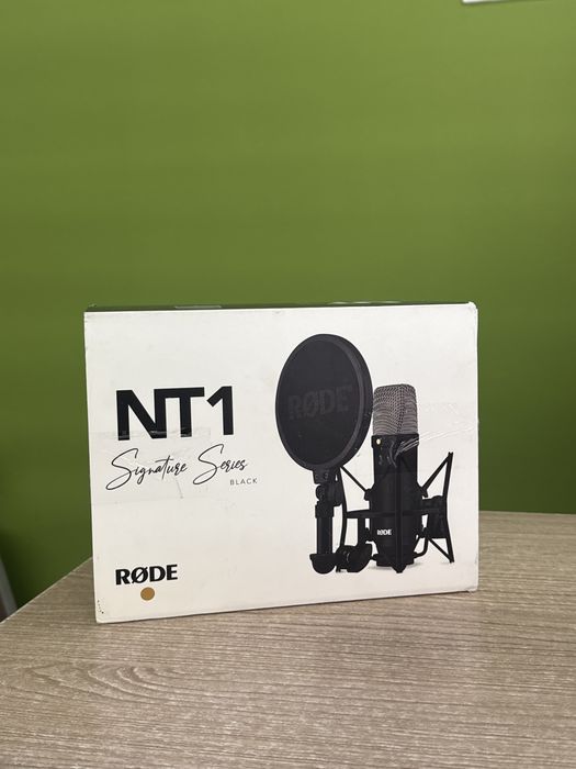 RODE NT1 / Signature Series Black / Desigilat