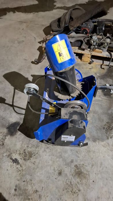 Снегоуборочник для мотоблока