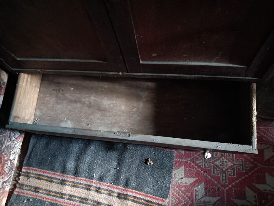 Дървен гардероб -160лв