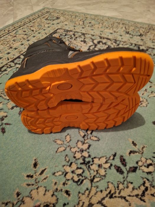 Рабочие  ботинки  43 размер