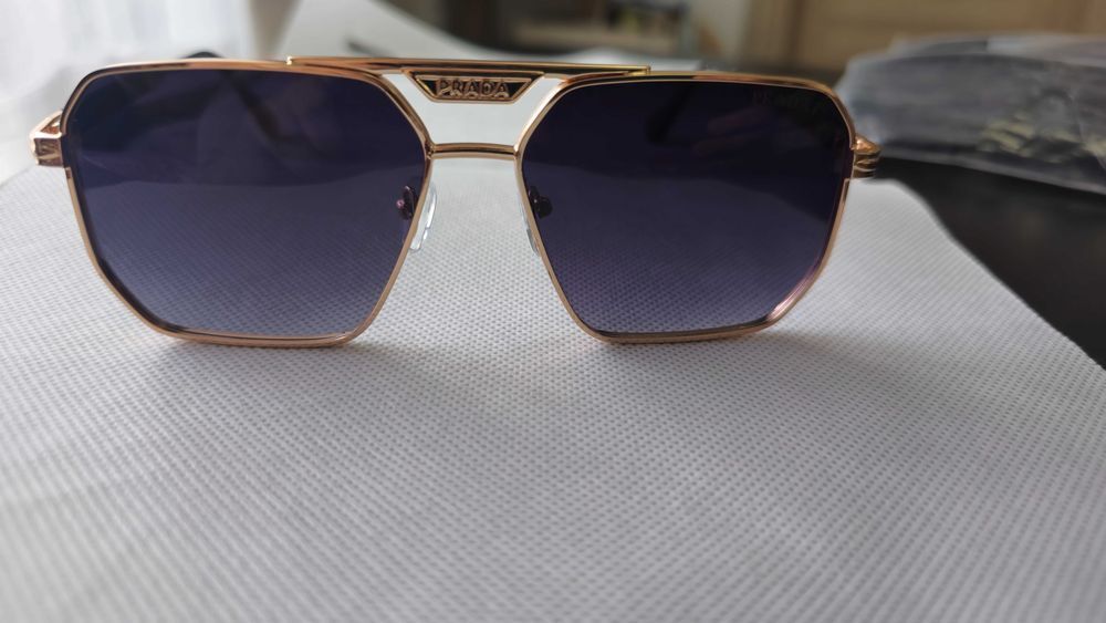 Ochelari de soare Prada gold polarizat