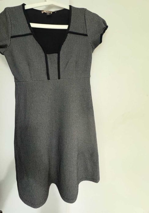 Разпродажба на официални рокли размер S