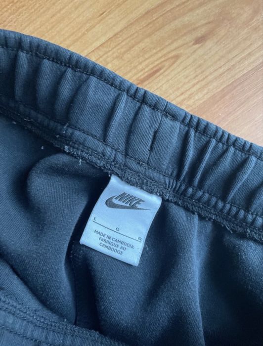Pantaloni Nike Tech