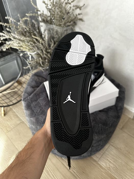 Nike Air Jordan 4 Retro White Thunder