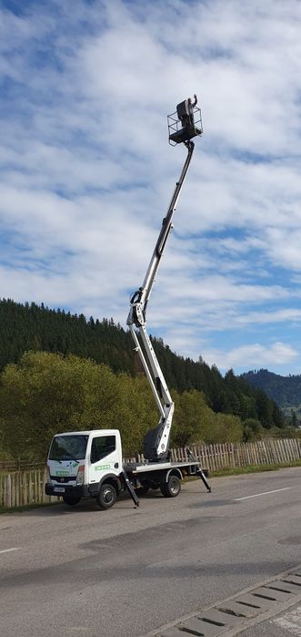 închiriere lift exterior