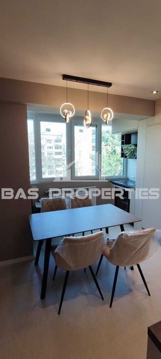 Продава се Тристаен апартамент в София, Дианабад - 84 кв.м за 2216 €/кв.м - Снимка #2