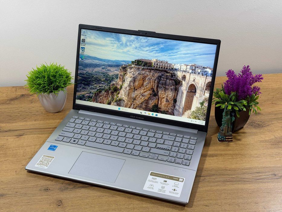 [ARZON] Noutbuk Asus VivoBook Go Intel Core i3 / DDR4 8Gb / SSD 128Gb