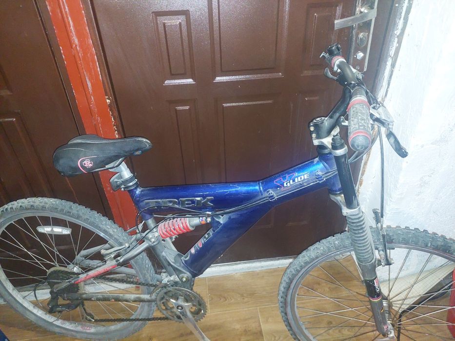 Vând bicicleta Treck