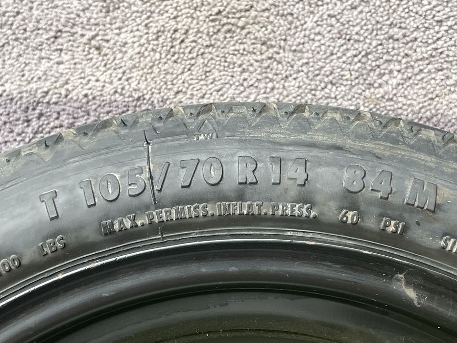 Vând roată slim Continental