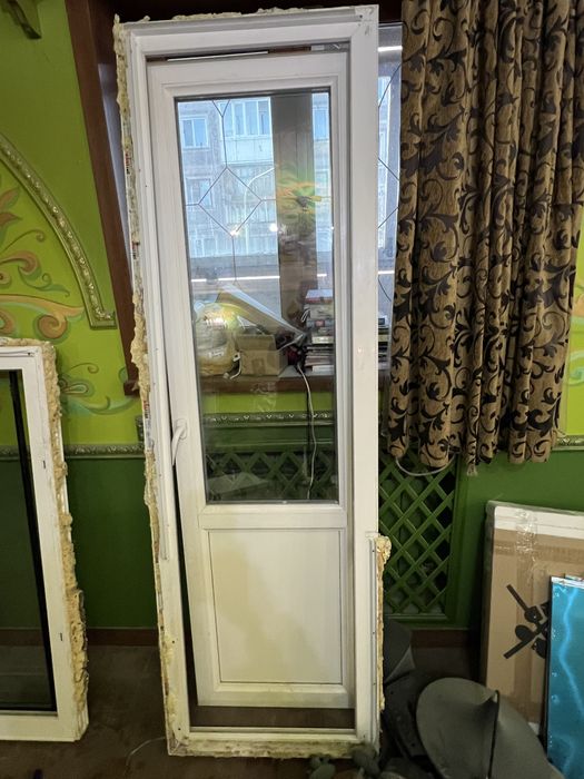 Окна б/у недорого и дверь