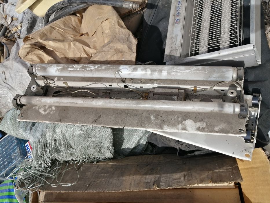 Лампы дневного света.