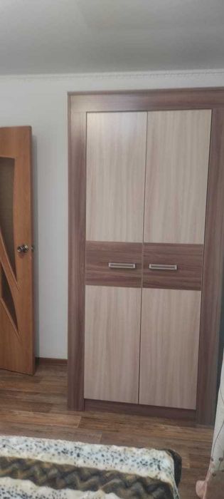 Продам 2-х комнатную квартиру .