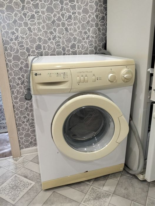 Продам стиральную машину