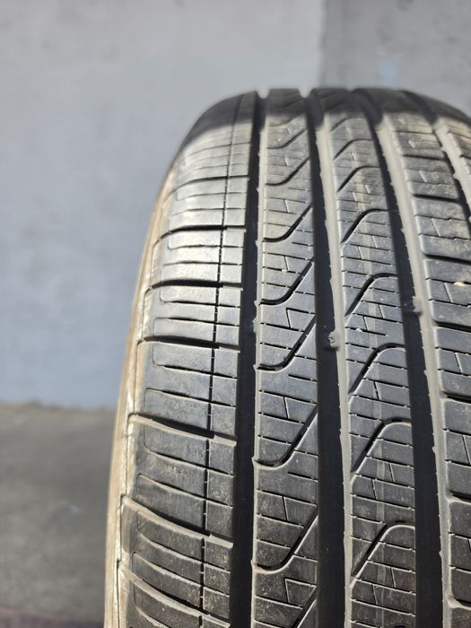 2 бр. всесезонни гуми 225/50/18 Pirelli RSC 7 mm DOT 3415