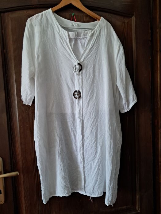 Vand rochie in achiziție Italia