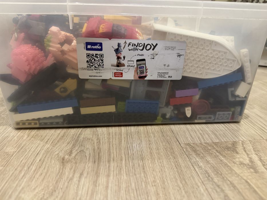 Продаеться лего оригинал