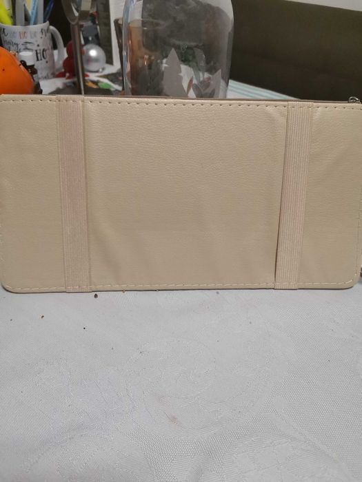 Продавам калъф за сенник