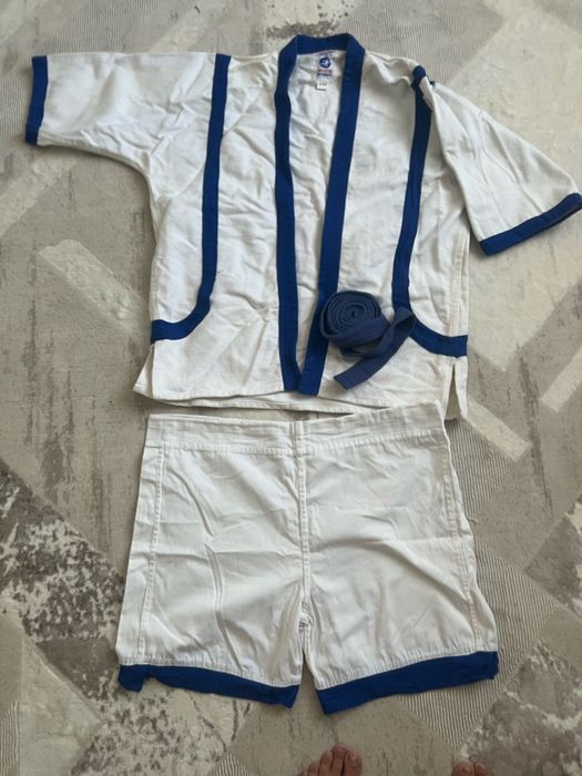 Продам кимоно для казакша курес