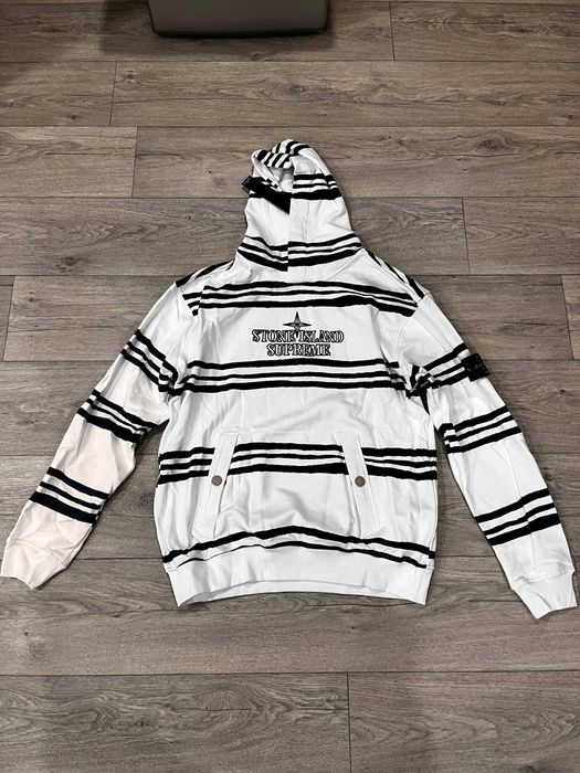 Stone island x supreme
